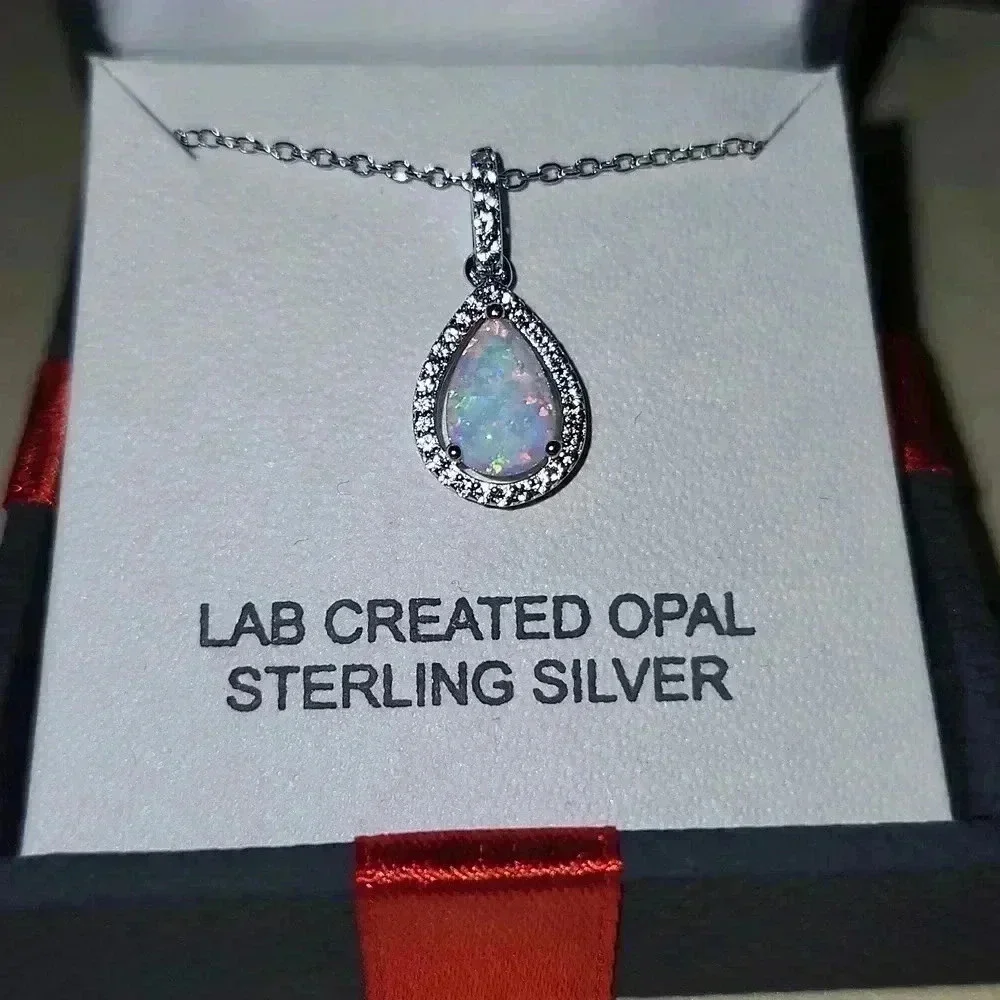 Lab created OPAL and STERLING SILVER NEAKLACE - Picture 2 of 3